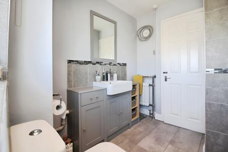 3 bedroom Terraced House for sale in Ashlyns Rise, Leicester, LE3