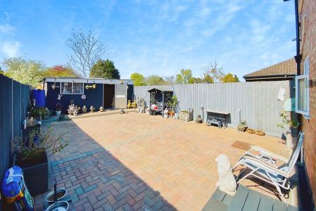 3 bedroom End of terrace house for sale in Audley End, Braunstone, LE3