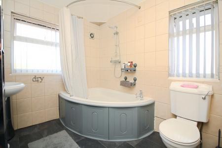 3 bedroom End of terrace house for sale in Audley End, Braunstone, LE3