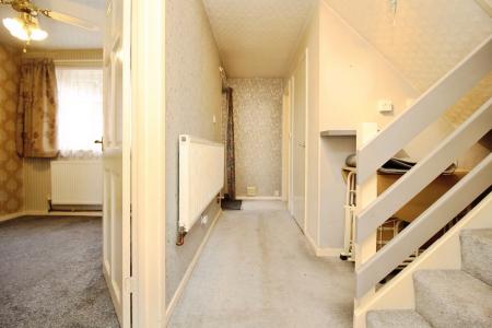 3 bedroom End of terrace house for sale in Barnwell Avenue, Leicester, LE4