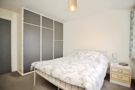 3 bedroom End of terrace house for sale in Barnwell Avenue, Leicester, LE4