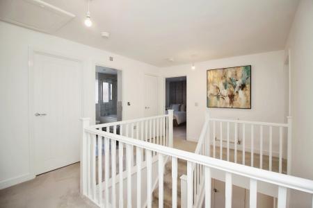 5 bedroom Detached house for sale in Barry Close, Kirby Muxloe, LE9