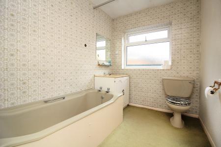 3 bedroom Detached bungalow for sale in Barry Drive, Kirby Muxloe, LE9