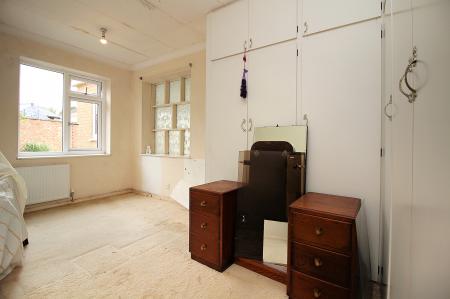 3 bedroom Detached bungalow for sale in Barry Drive, Kirby Muxloe, LE9