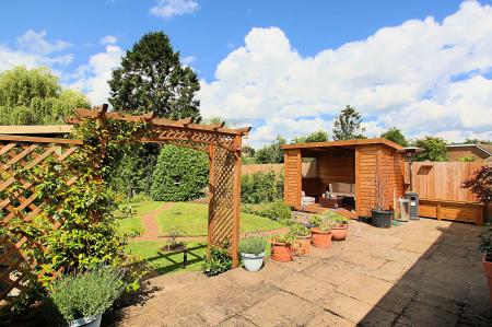 3 bedroom Detached bungalow for sale in Barry Drive, Kirby Muxloe, LE9