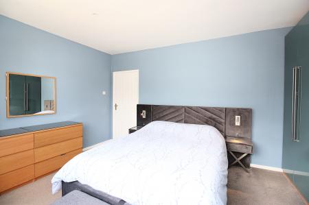 3 bedroom Detached bungalow for sale in Barry Drive, Kirby Muxloe, LE9