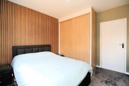 3 bedroom Detached bungalow for sale in Barry Drive, Kirby Muxloe, LE9