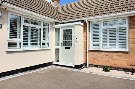 3 bedroom Detached bungalow for sale in Barry Drive, Kirby Muxloe, LE9