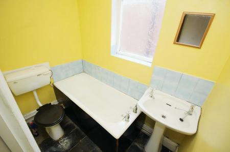 3 bedroom Terraced House for sale in Bassett Street, Leicester, LE3