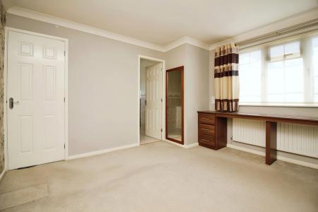 4 bedroom Detached house for sale in Bayswater Drive, Glen Parva, Leicester, LE2