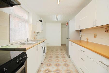 2 bedroom Terraced House for sale in Beaconsfield Road, Off Narborough Road, Leicester, LE3