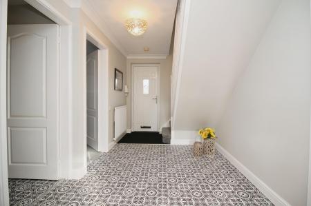 5 bedroom Detached house for sale in Extended 5 Bedroom Home - Beaumont Green, Groby, LE6