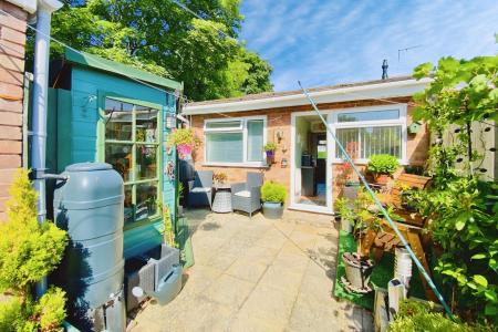 1 bedroom Terraced bungalow for sale in Beaumont Walk, off Anstey Lane, Leicester, LE4