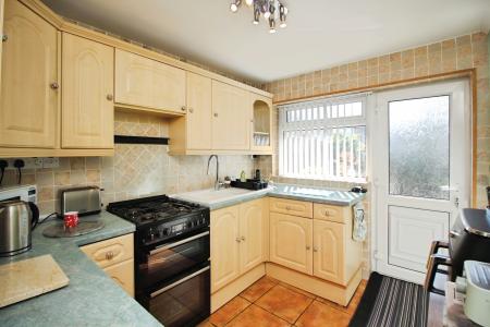 1 bedroom Terraced bungalow for sale in Beaumont Walk, off Anstey Lane, Leicester, LE4