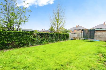 3 bedroom Semi-detached house for sale in Beechfield Avenue, Birstall, LE4