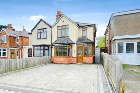 3 bedroom Semi-detached house for sale in Beechfield Avenue, Birstall, LE4