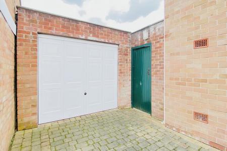 3 bedroom Semi-detached house for sale in Beechwood Avenue, Leicester Forest East, LE3