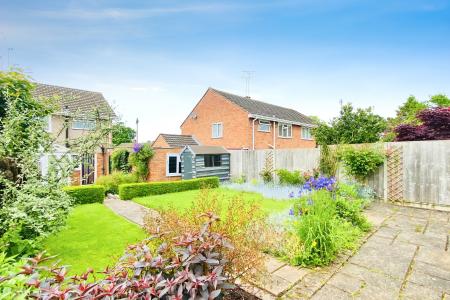 3 bedroom Semi-detached house for sale in Beechwood Avenue, Leicester Forest East, LE3