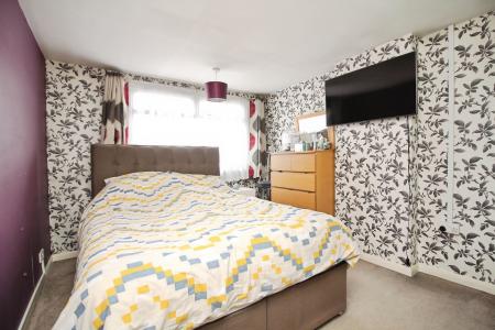 3 bedroom Semi-detached house for sale in Bignal Drive, Leicester, LE3