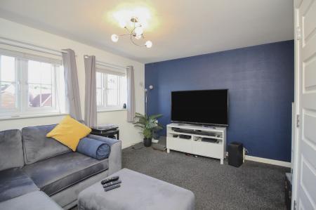 4 bedroom Semi-detached house for sale in Birch Lane, Glenfield, LE3