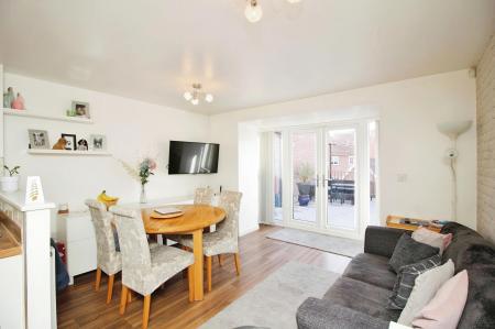 4 bedroom Semi-detached house for sale in Birch Lane, Glenfield, LE3