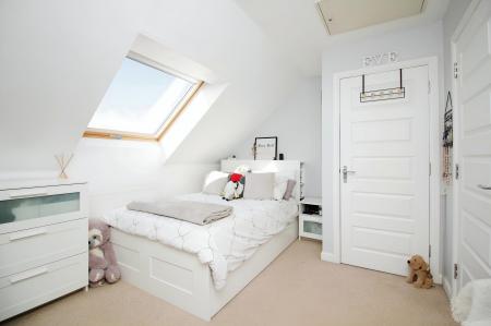 4 bedroom Semi-detached house for sale in Birch Lane, Glenfield, LE3