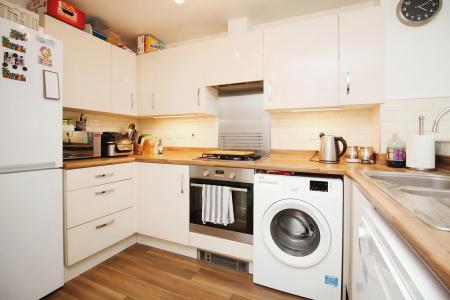 4 bedroom Semi-detached house for sale in Birch Lane, Glenfield, LE3