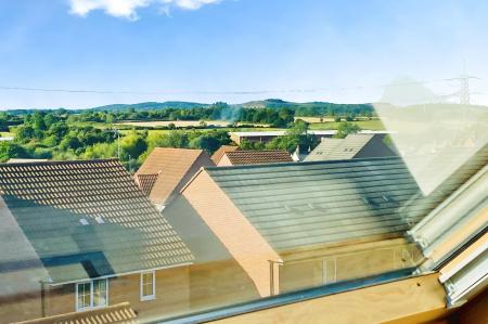 4 bedroom Semi-detached house for sale in Birch Lane, Glenfield, LE3