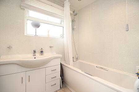 3 bedroom Semi-detached house for sale in Blakesley Walk, Beaumont Leys, LE4