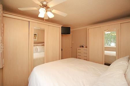 3 bedroom Semi-detached house for sale in Blakesley Walk, Beaumont Leys, LE4