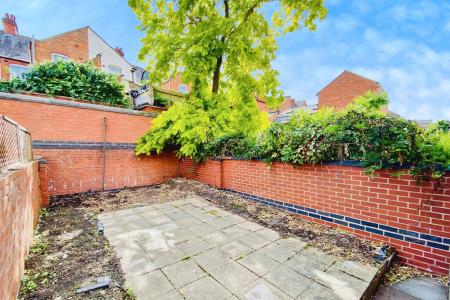 3 bedroom Terraced House for sale in Bolton Road, Off Hinckley Road, Leicester, LE3