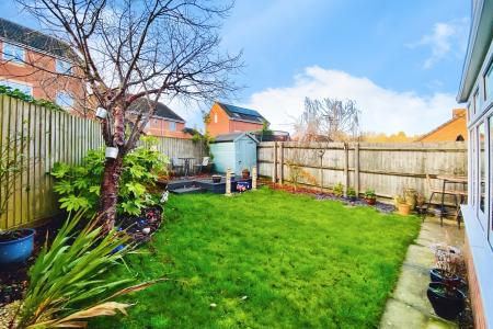 4 bedroom Semi-detached house for sale in Bolus Road, Thorpe Astley, LE3