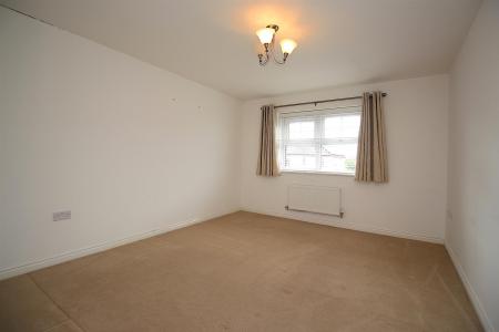 4 bedroom Detached house for sale in Bosworth Way, Leicester Forest East, LE3