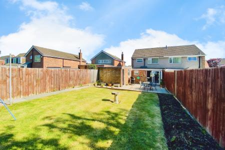 3 bedroom Semi-detached house for sale in Boyers Walk, Leicester Forest East, LE3