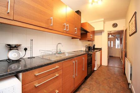 3 bedroom Semi-detached house for sale in Braunstone Close, Leicester, LE3