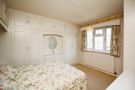 3 bedroom Semi-detached house for sale in Braunstone Lane, Leicester, LE3