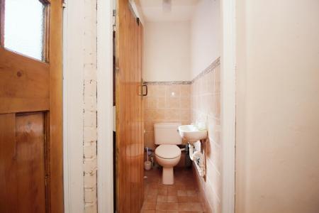 3 bedroom Semi-detached house for sale in Braunstone Lane, Leicester, LE3