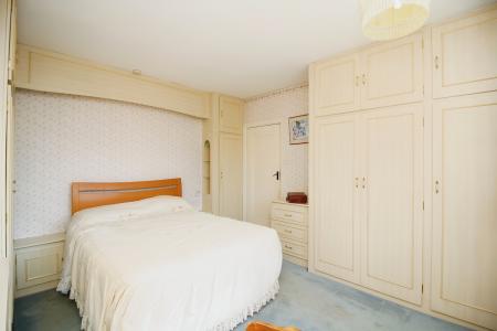 3 bedroom Semi-detached house for sale in Braunstone Lane, Leicester, LE3