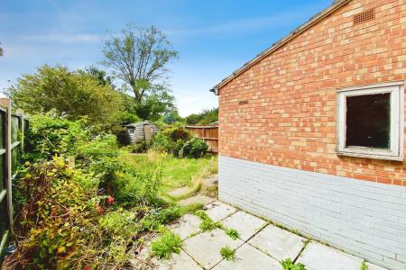 3 bedroom Semi-detached house for sale in Braunstone Lane, Braunstone Town, LE3