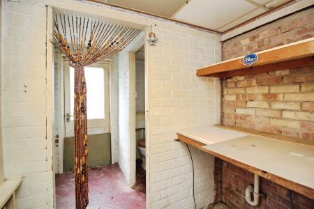 3 bedroom Semi-detached house for sale in Braunstone Lane, Braunstone Town, LE3