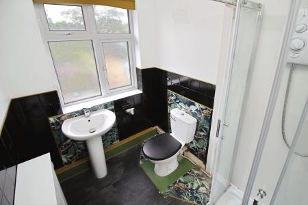 3 bedroom Semi-detached house for sale in Braunstone Lane, Braunstone Town, LE3