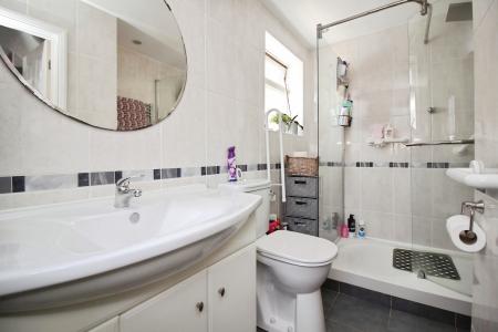 3 bedroom Semi-detached house for sale in Braunstone Lane, Leicester, LE3