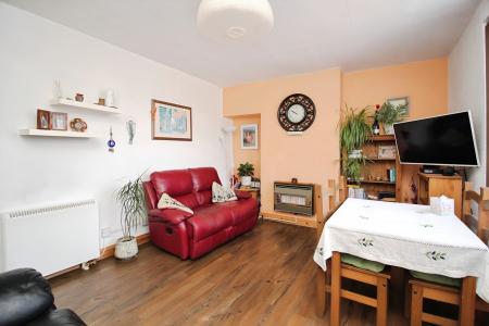 3 bedroom End of terrace house for sale in Braunstone Lane, Leicester, LE3