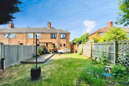 3 bedroom End of terrace house for sale in Braunstone Lane, Leicester, LE3