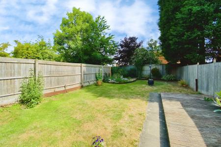 3 bedroom End of terrace house for sale in Braunstone Lane, Leicester, LE3