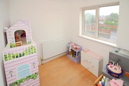 4 bedroom Semi-detached house for sale in Braunstone Lane, Leicester, LE3