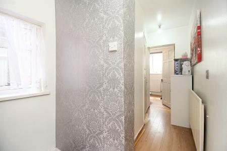 4 bedroom Semi-detached house for sale in Braunstone Lane, Leicester, LE3