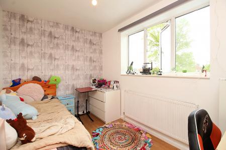 4 bedroom Semi-detached house for sale in Braunstone Lane, Leicester, LE3