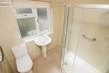 3 bedroom Semi-detached house for sale in Braunstone Lane, Leicester, LE3