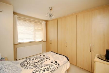 3 bedroom Semi-detached house for sale in Braunstone Lane, Leicester, LE3